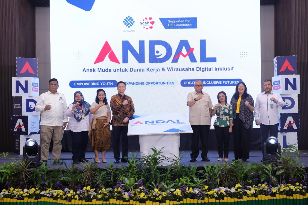 Wamenaker Afriansyah Noor Dorong Generasi Muda Siap Hadapi Dunia Kerja Digital yang Inklusif